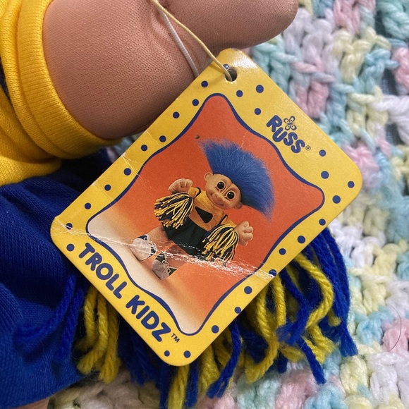 Vintage Russ Troll Kidz Cheerleader Doll - Picture 3 of 5